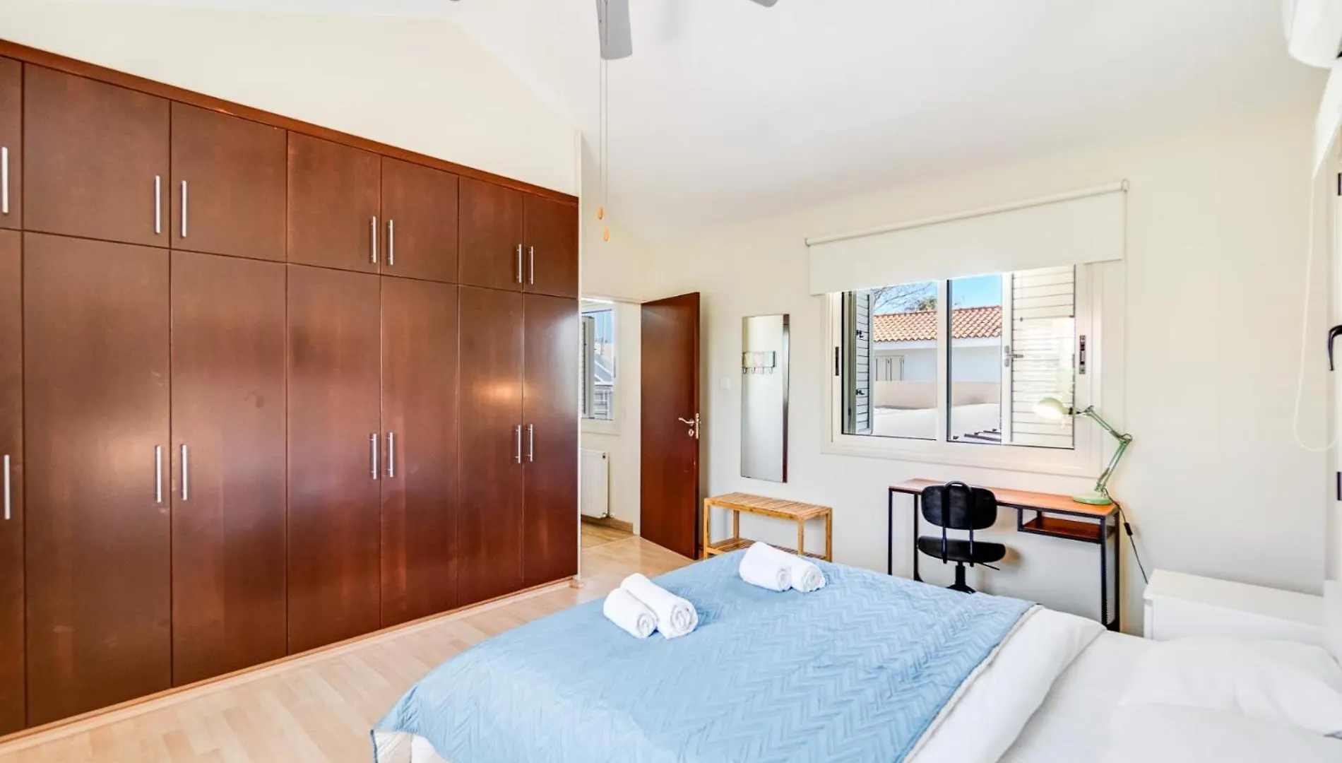 Villa Venus By Ezoria Villas Perivolia